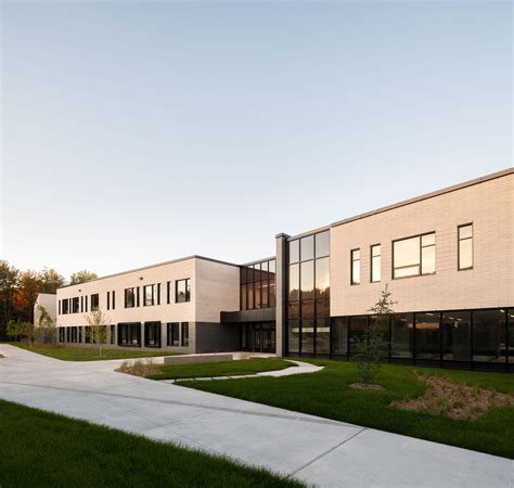 École secondaire du Coteau agrandissement Bergeron Thouin Associés