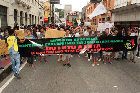 Marcha da Consciência Negra reafirma resistência e homenageia Marielle