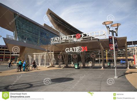 Target Field - Minnesota Twins Editorial Stock Image - Image of game ...