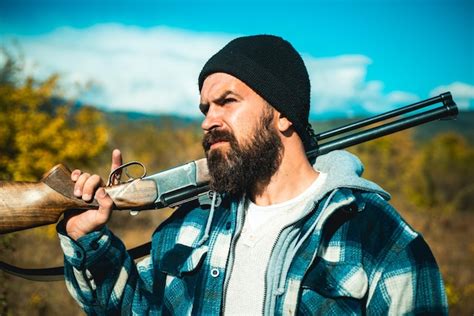 Homme Chasseur Période De Chasse Saison D automne Chasseur Avec Un