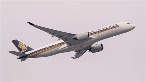 Singapore Airlines' Airbus A350 Business Class: What You Get For Your Money