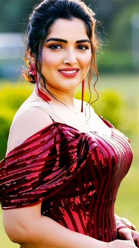 Amarapalli Dubey Bhojpuri Actress Traditional Sexy Gorgeous Hd Phone