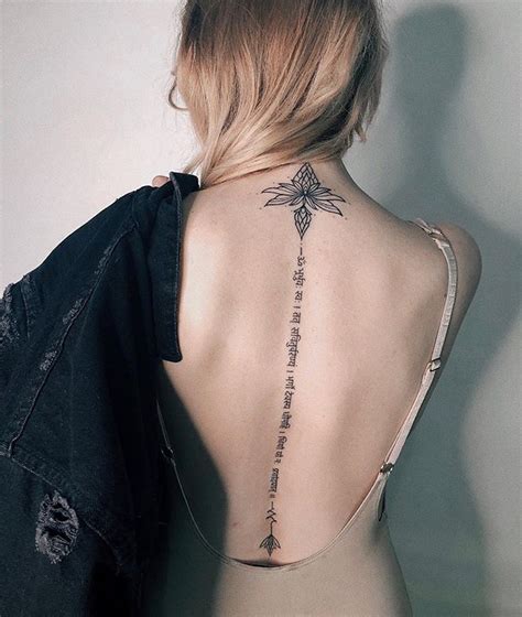 45 Frases Flores Tatuajes Para Mujeres En La Espalda