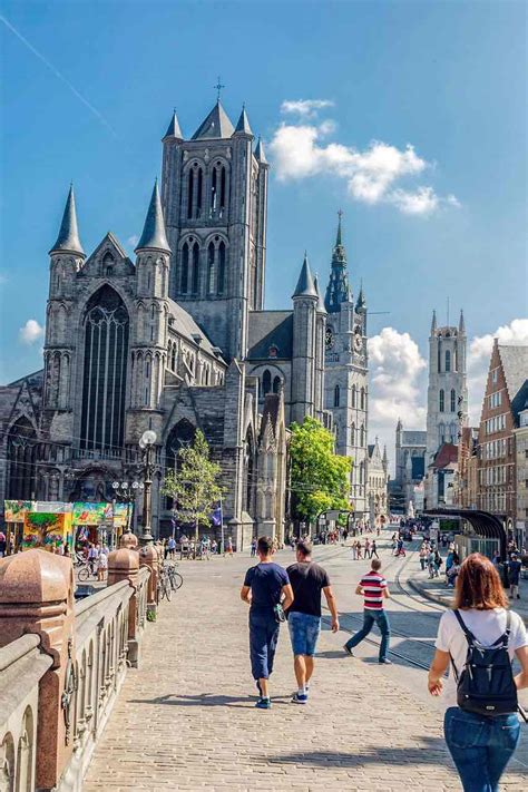 Ghent Travel Guide - Northern Wanderers