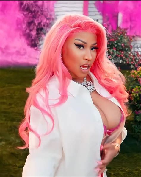 Informando Pop On Twitter Super Freaky Girl De Nicki Minaj Se Torna