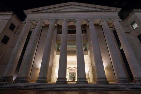 Alabama Supreme Court Rules Frozen Embryos Are Children Under Wrongful