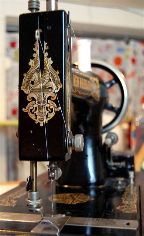 wheeler vibrating shuttle