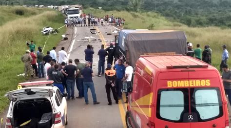 Quatro morrem em acidente envolvendo carreta em Mato Grosso mãe e