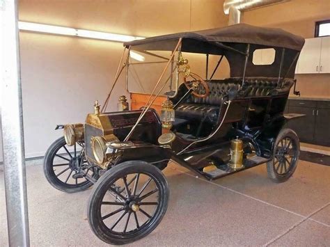 1910 FORD MODEL T TOURING