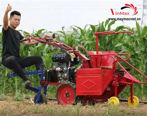 Máy thu hoạch bắp ngồi lái Turbo TBD8 Vinmax maymocviet vn