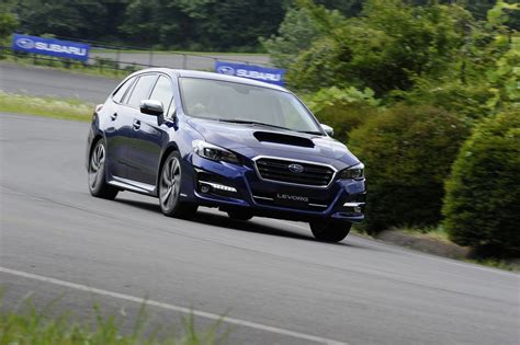 スバル、マイナーチェンジした「レヴォーグ」・「wrx S4」発表後1ヶ月で目標の25倍を受注 カーアンドレジャーニュース