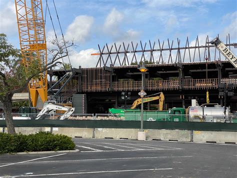 Photos New Crossbeam Structure Almost Completed At Disney S Polynesian