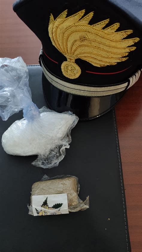 Trovati In Possesso Di Cocaina Ed Hashish Padre E Figlio Arrestati Dai