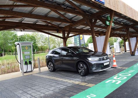 Croissy Beaubourg une station de recharge pour voitures électriques