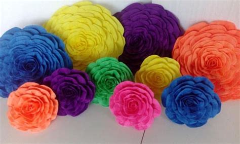 12 Fiesta Mexico Large Paper Flowers Wall Decor Cinco Mayo Etsy Paper Flowers Paper Flower