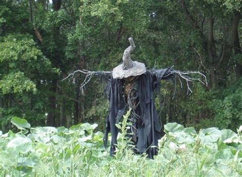 Pin By Corinne On The Witching Hour Ghosts And Scarecrows