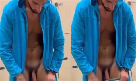 Italian Footballer Caught Totally Naked In The Locker Room