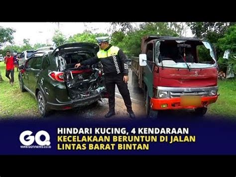 Hindari Kucing Kendaraan Kecelakaan Beruntun Di Jalan Lintas Barat