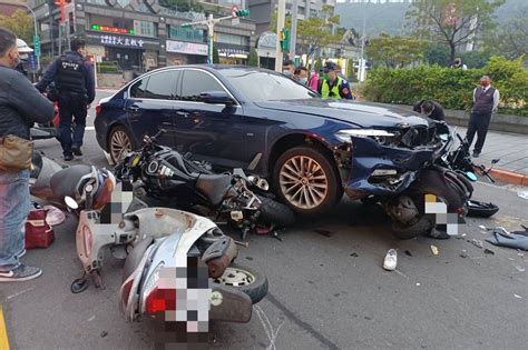 疑迴轉不慎北市bmw逆向暴衝撞10車 女騎士命危 社會萬象 社會 聯合新聞網