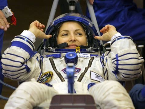 La Primera Mujer Turista Del Espacio Comienza Su Vuelo Hacia La Estación Espacial