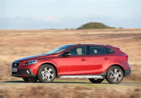 Volvo V40 Cross Country T5 specs, quarter mile, performance data ...