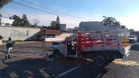 Accidente En Irapuato Choque De Camionetas En Carretera Irapuato