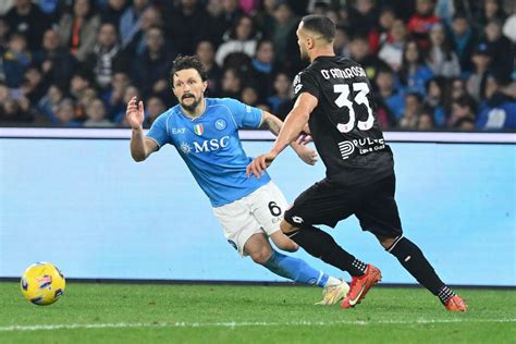 Il Napoli Frena In Casa Con Il Monza Al Maradona Finisce 0 0