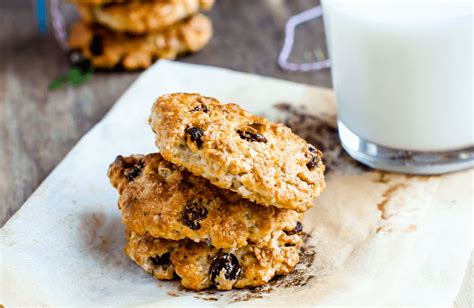 Easy Recipe Perfect Oatmeal Raisin Cookies Paula Deen The Healthy