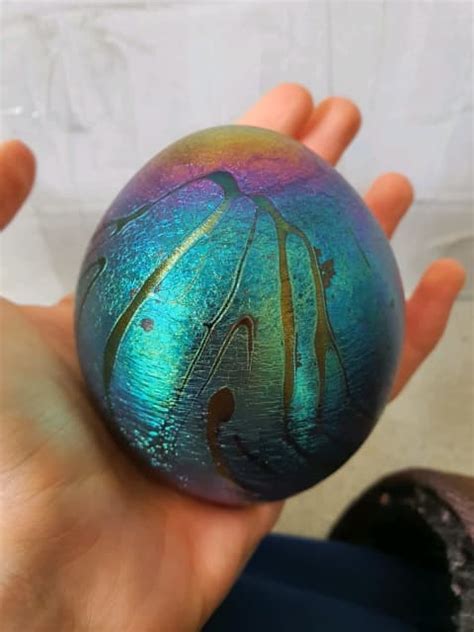 Colin Heaney Large Iridescent Glass Egg Paperweight Collectables Gumtree Australia Canning