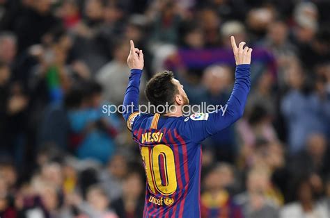 Lionel Messi Barcelona Goal Celebration V Levante La Liga 2019 Images