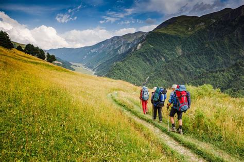 Wandern In Den Bergen Ber Stock Und Ber Stein