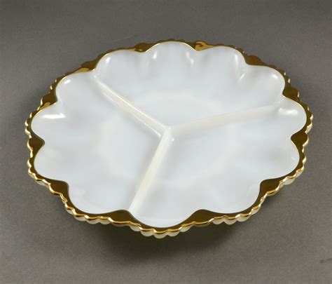 Anchor Hocking Part Round Relish Anchorwhite Plate W Gold Trim