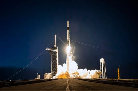 Dragon CRS-2 SpX-26 | Falcon 9 Block 5 | Everyday Astronaut