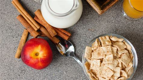 Here S What You Need To Know About Apple Pie Toast Crunch