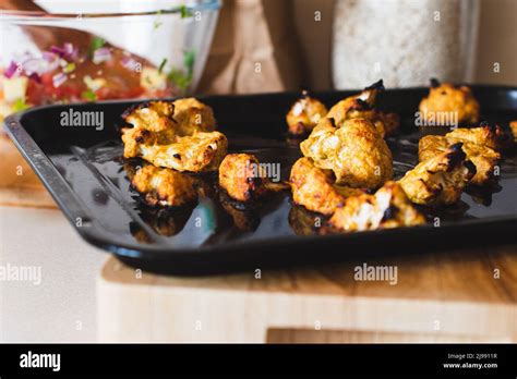 Tandoori Roasted Cauliflower Stock Photo Alamy