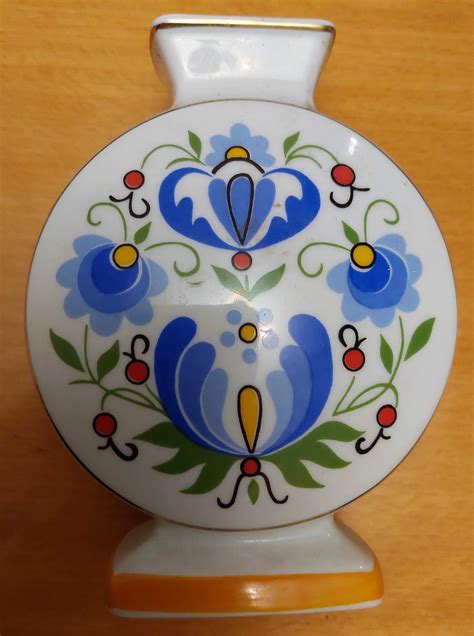 Wazon kaszubski płaski porcelana Lubiana 14 5 cm Sępólno Krajeńskie