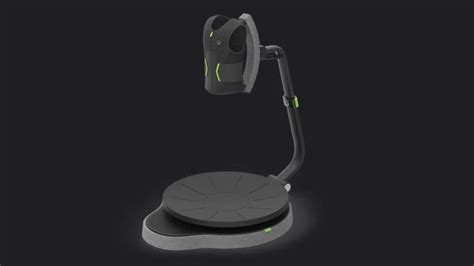 Virtuix Omni One VR treadmill lets you move in all 360 degrees ...