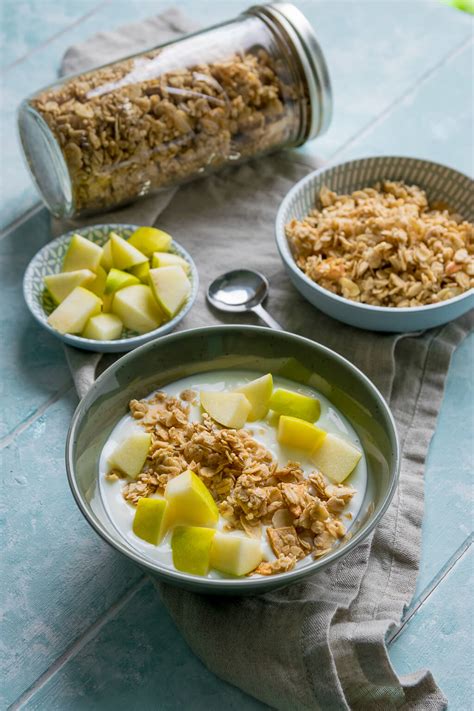 Apfel Zimt Granola gesund lecker als Frühstück oder Zwischenmahlzeit