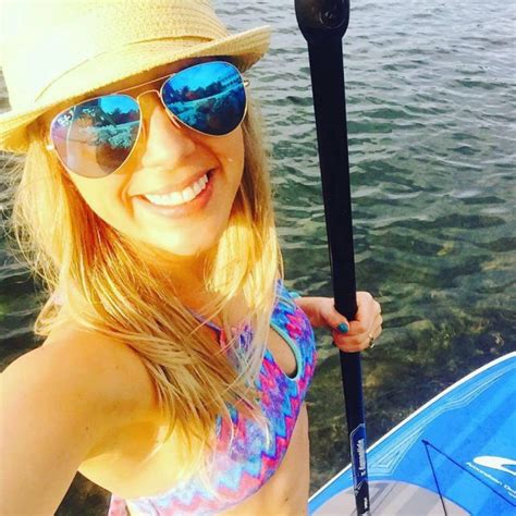 Hot Sexy Kara Franker Bikini Pics