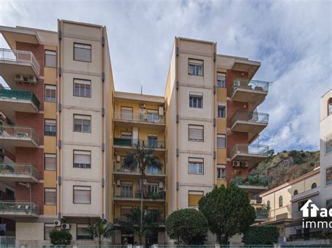 Vendita Appartamento Messina Trilocale In Via Pietro Castelli 9