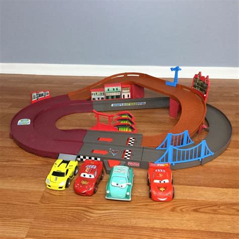 Fisher Price Disney Cars 2 Shake N Go World Grand Prix Race Track