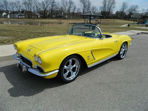 1962 Chevrolet Corvette Convertible at Houston 2014 as F205.1 - Mecum ...