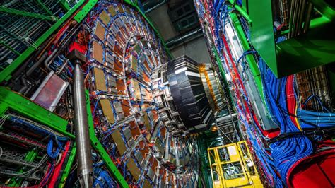 Se Il Sessismo Arriva Al Cern Con Un Italiano E Le Sue Tesi Fantasiose