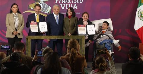 Amlo Firma Convenio De Colaboraci N Con Telet N Para Crear Centro De