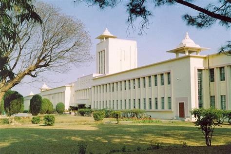 Mba From Birla Institute Of Technology Fees Cutoff Placements