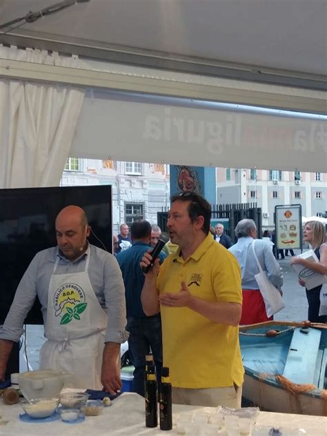 Lolio Extravergine Di Oliva DOP Riviera Ligure A Slow Fish