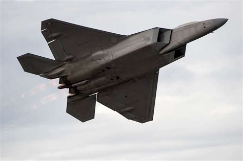 The Us Air Force Air Combat Command F 22 Demonstration Nara And Dvids