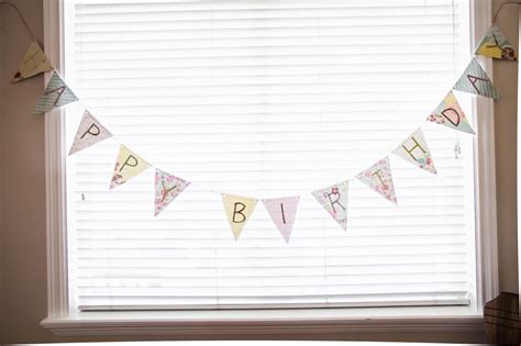 do it yourself divas: DIY: Birthday Banner