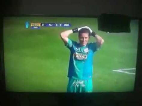 Incre Ble Blooper De Leao Butr N Y Gol De Ort Z Alianza Lima Vs San