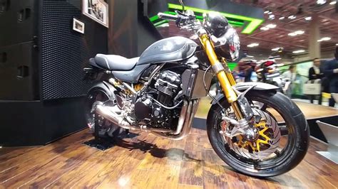 Kawasaki Z900rs And Z900 Rs Custom 2017 Tokyo Motor Show Youtube